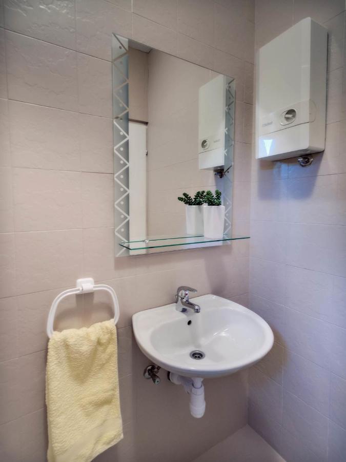 Apartments Zizic Vodice Szoba fotó