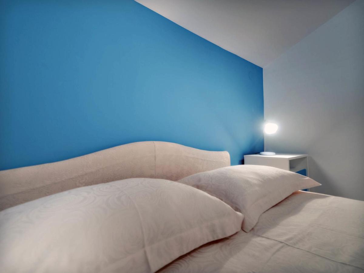 Apartments Zizic Vodice Szoba fotó