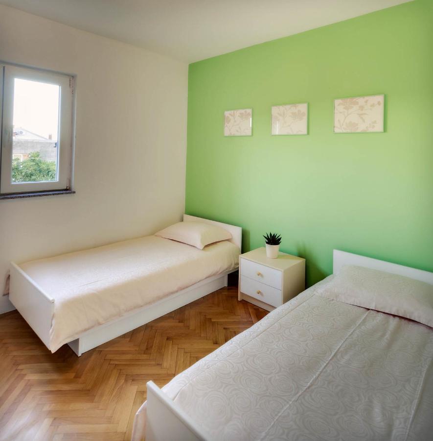 Apartments Zizic Vodice Szoba fotó