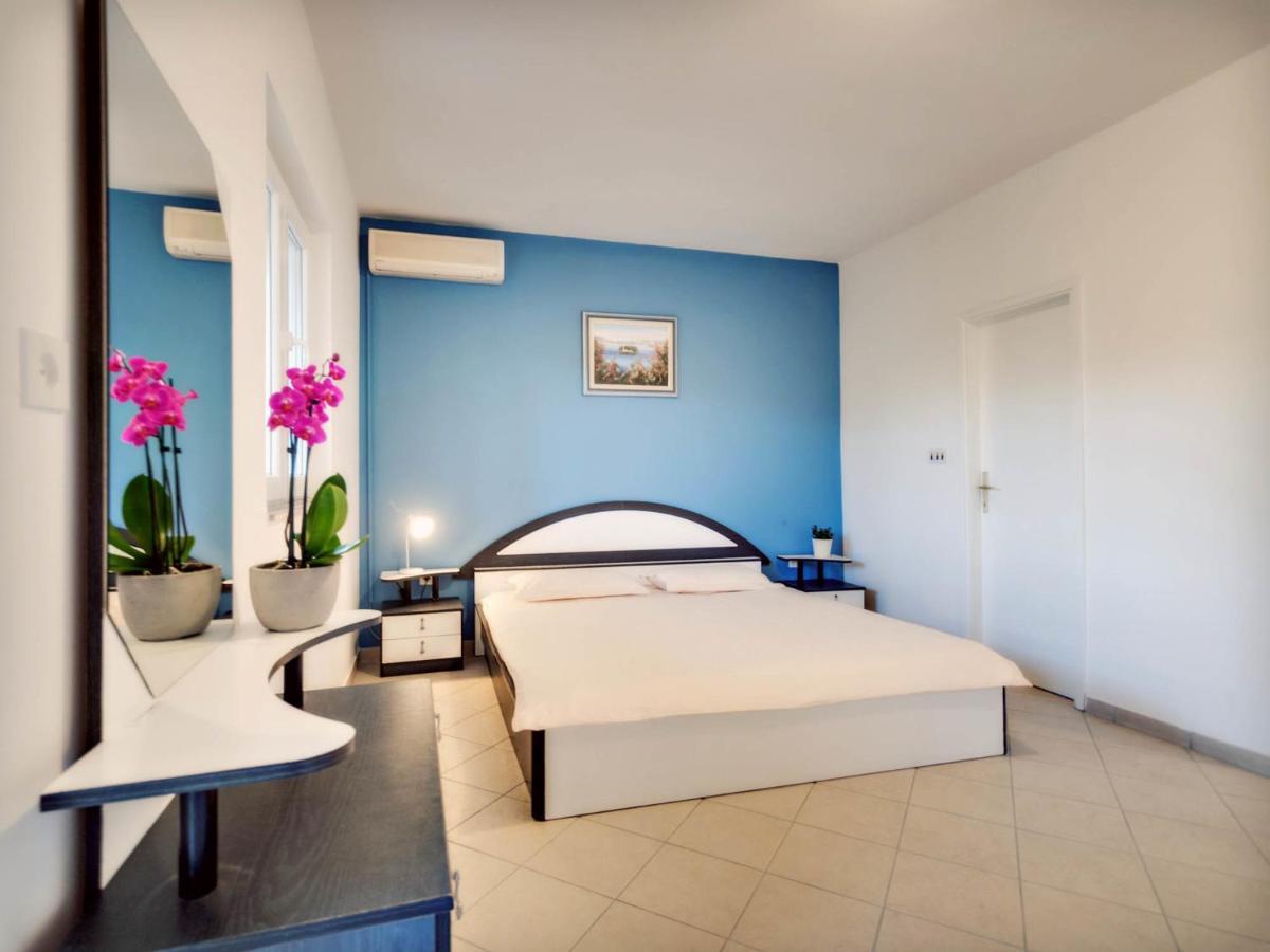 Apartments Zizic Vodice Szoba fotó